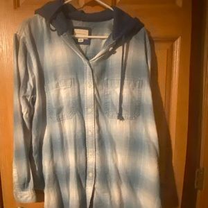 American eagle hooded flannel
